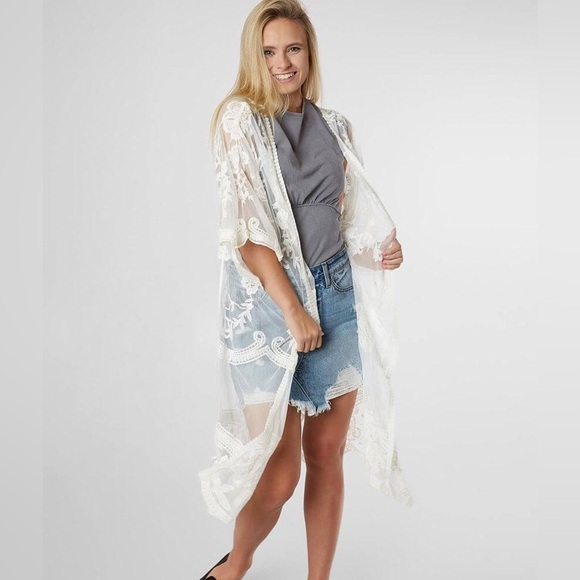 Dizzy Lizzy long mesh lace embroidered kimono off white - Picture 1 of 11